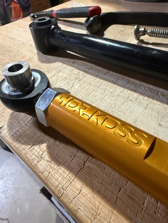 Track Bar (gen4&5 4r / gx460&470/ FJ cruisers / prado 150)