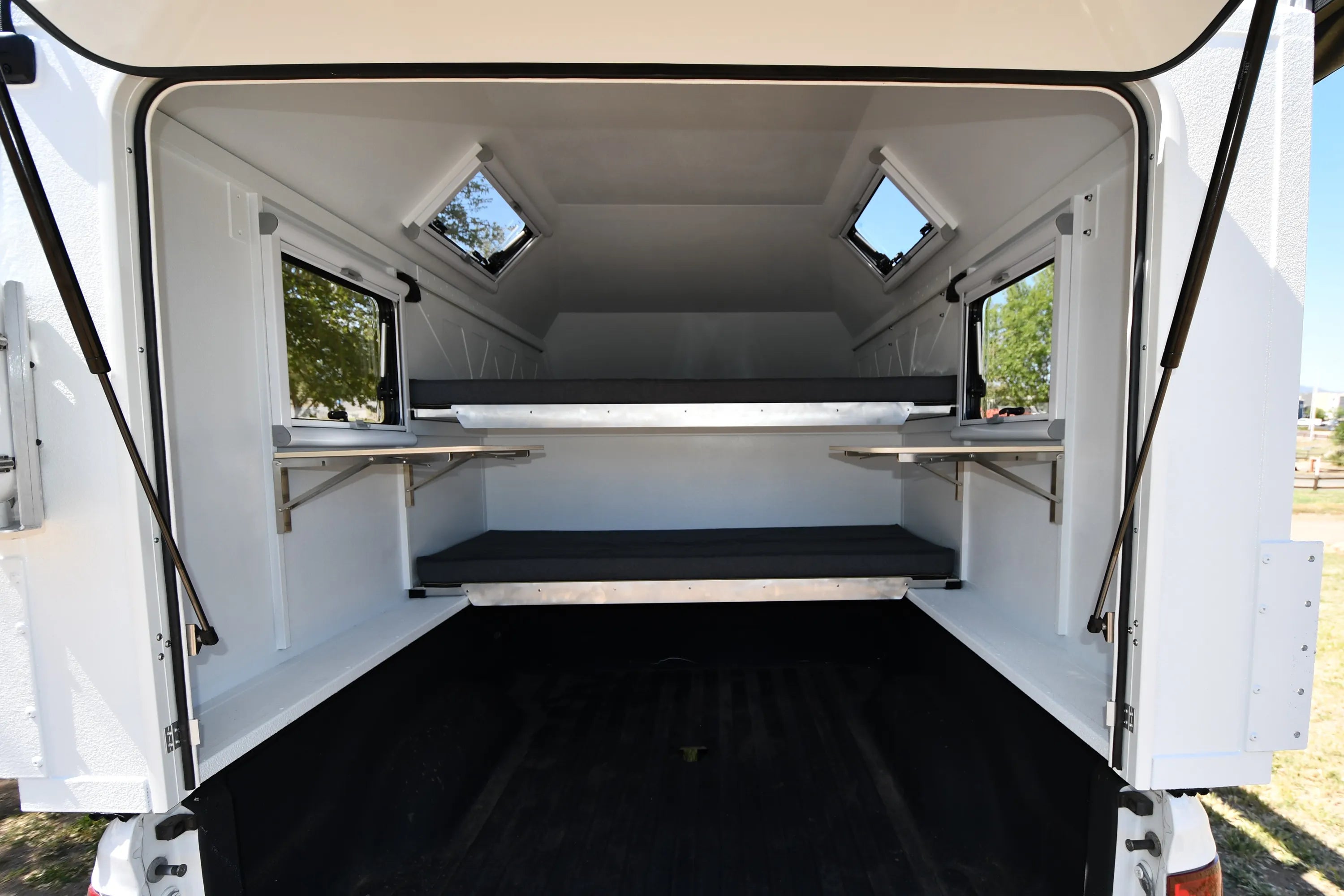 AT Aterra Truck Topper