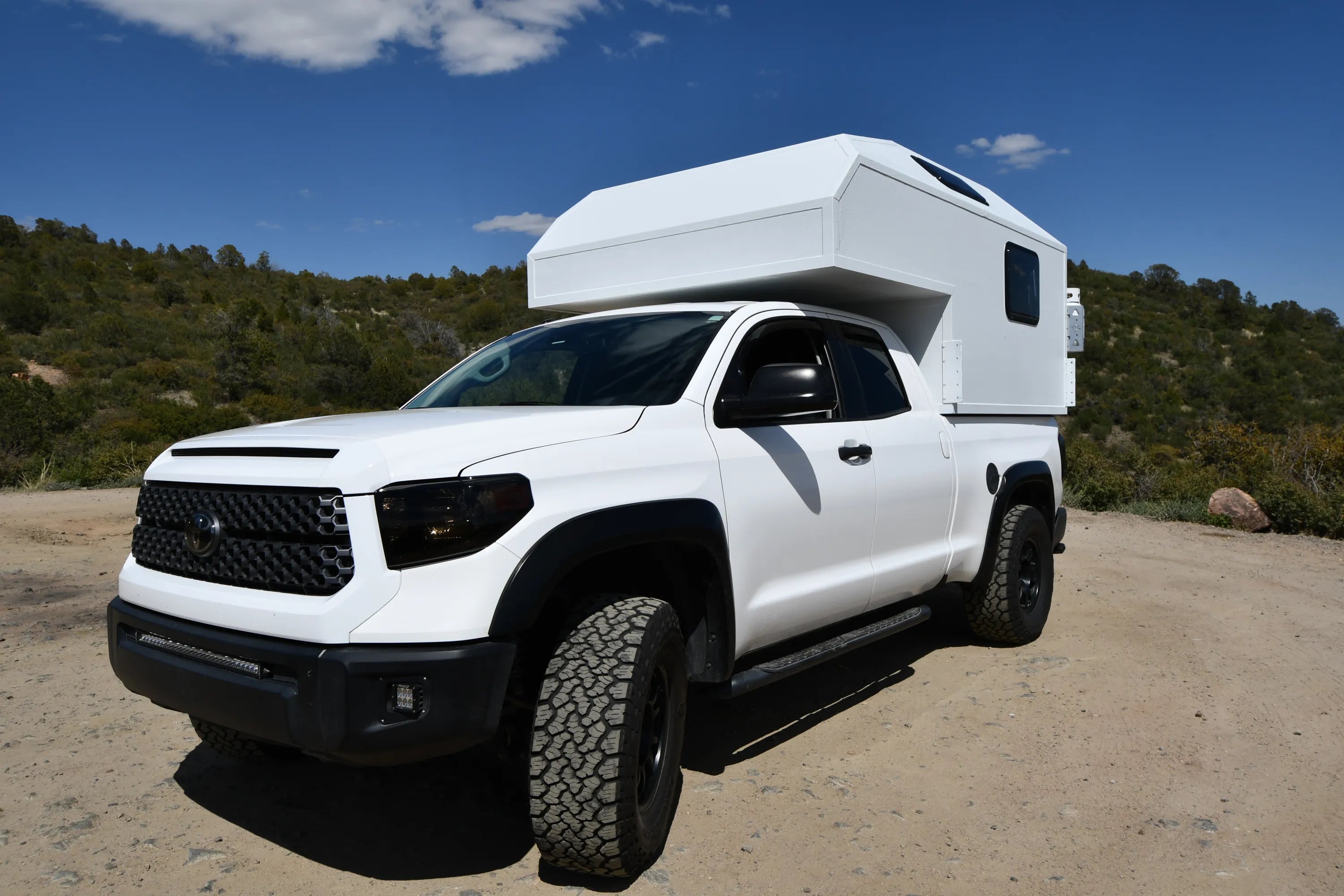 AT Aterra Truck Topper