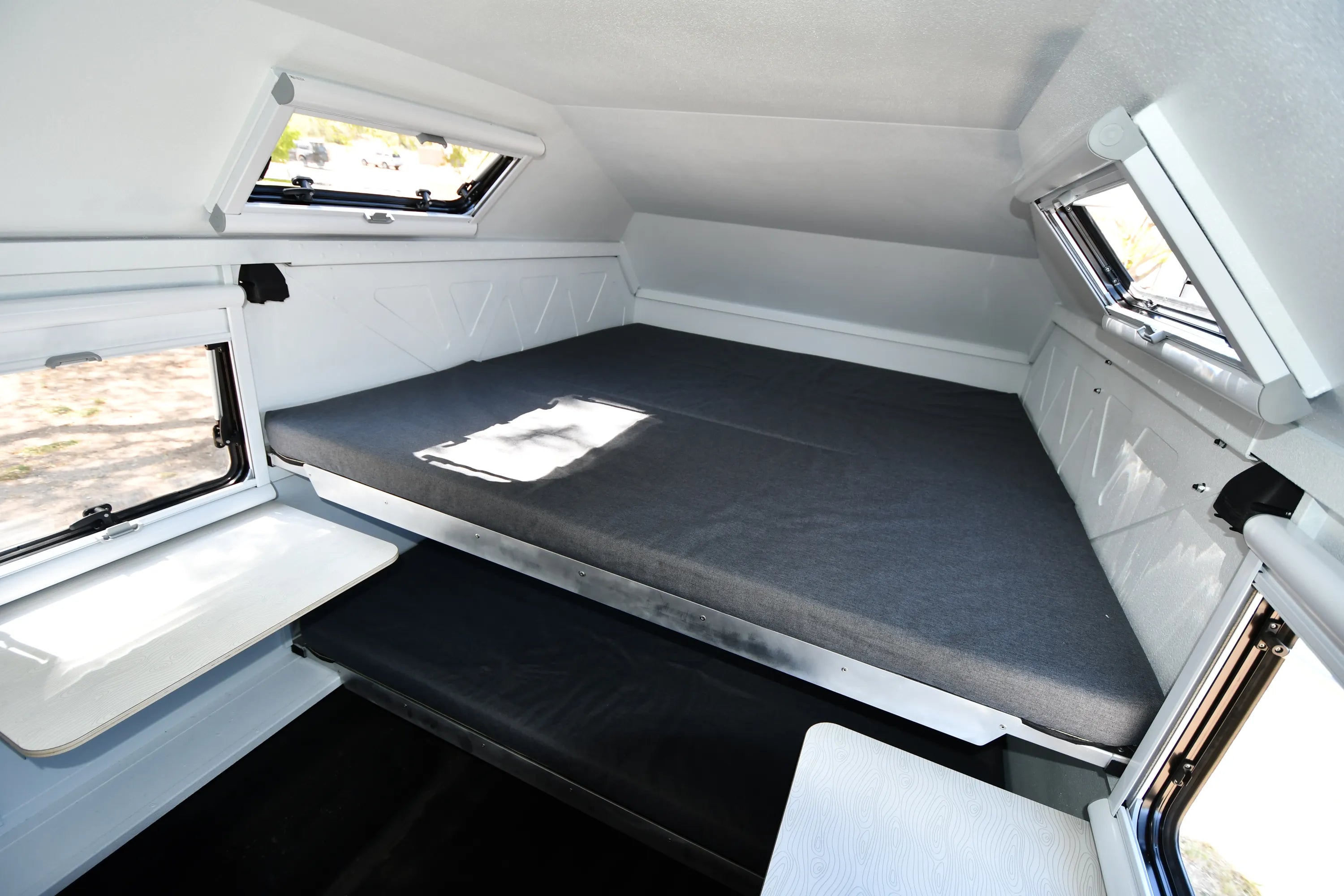 AT Aterra Truck Topper