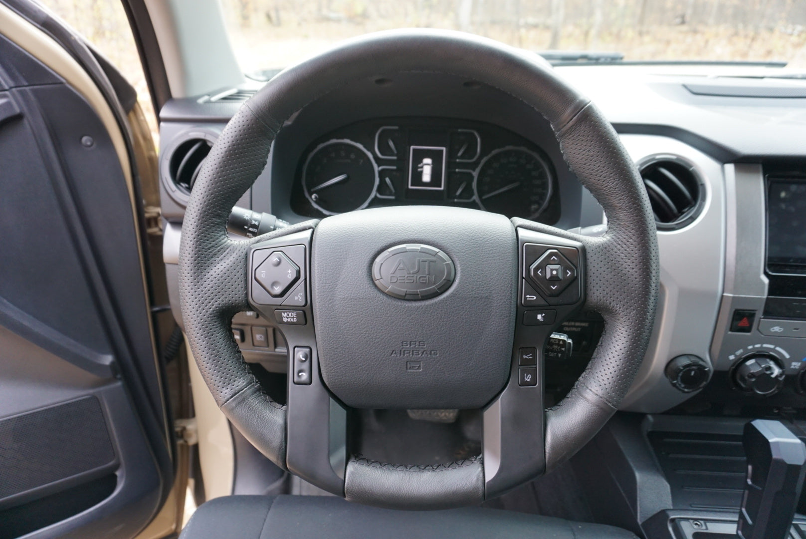 Steering Wheel Trim (Toyota) - LUNAR ROCK