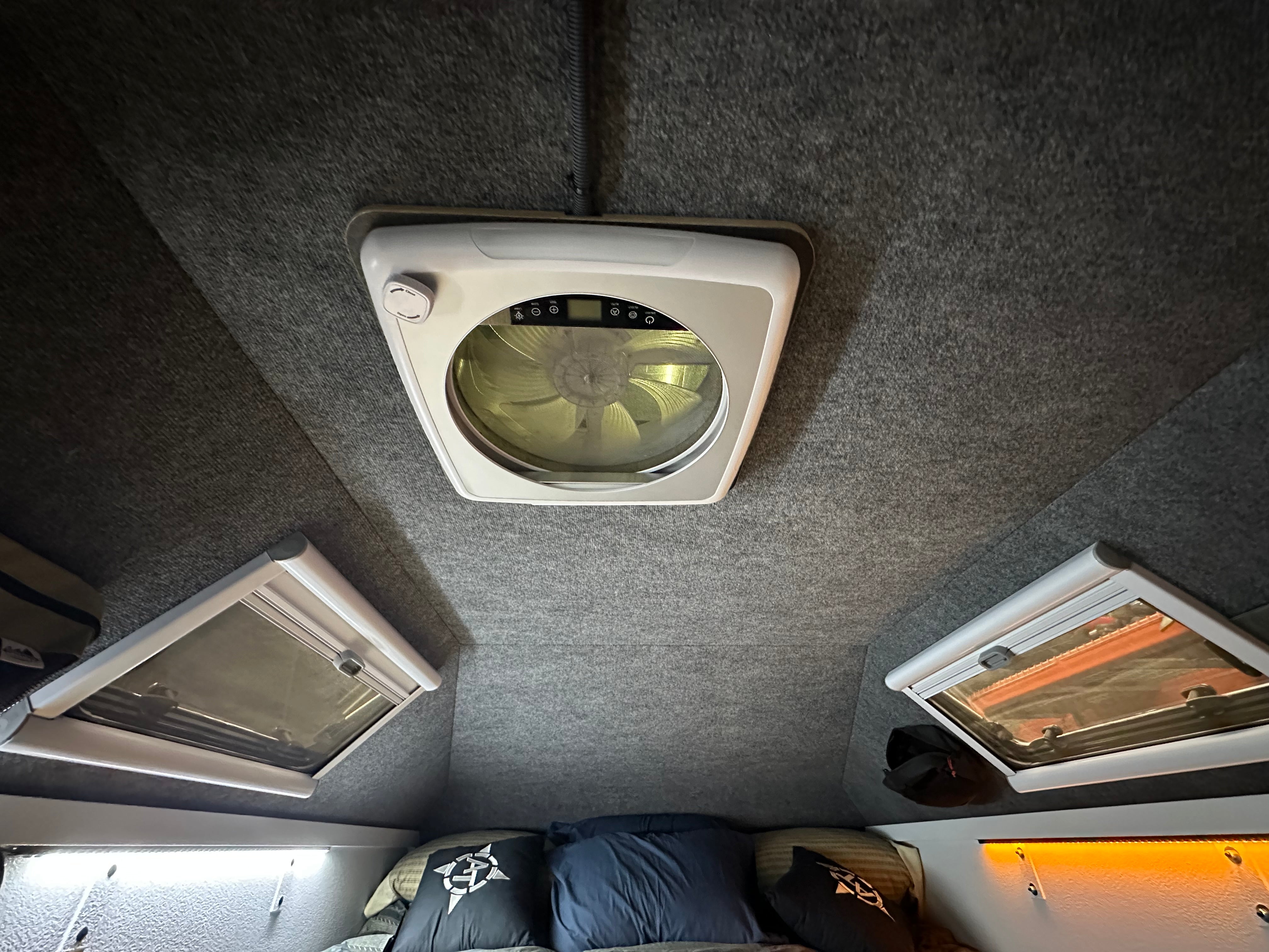 IN-STOCK: 2025 AT Overland Aterra Slide-In (#5523)