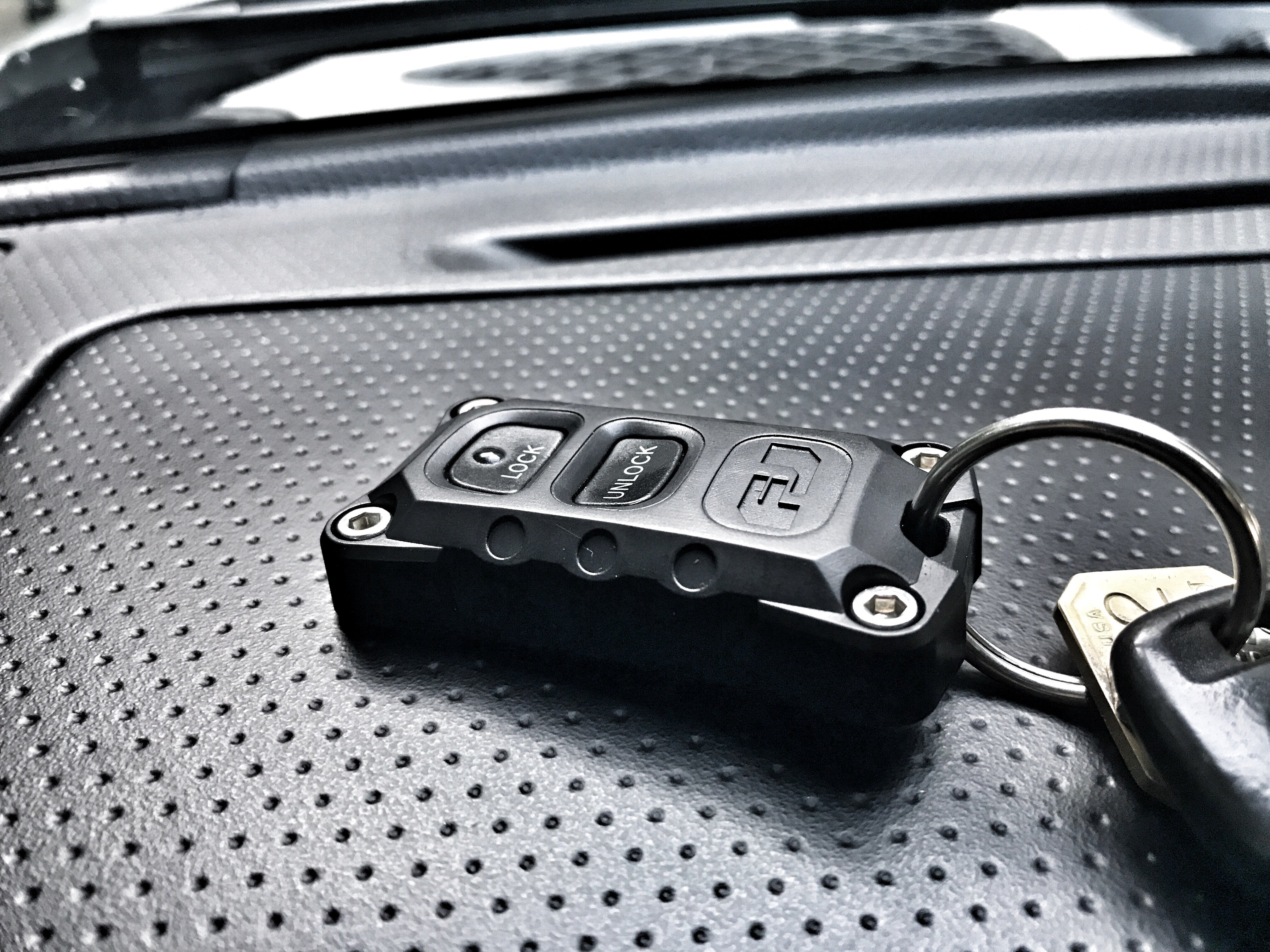 Injection Fob IF005 (2007 FJ Cruiser) - WHITE