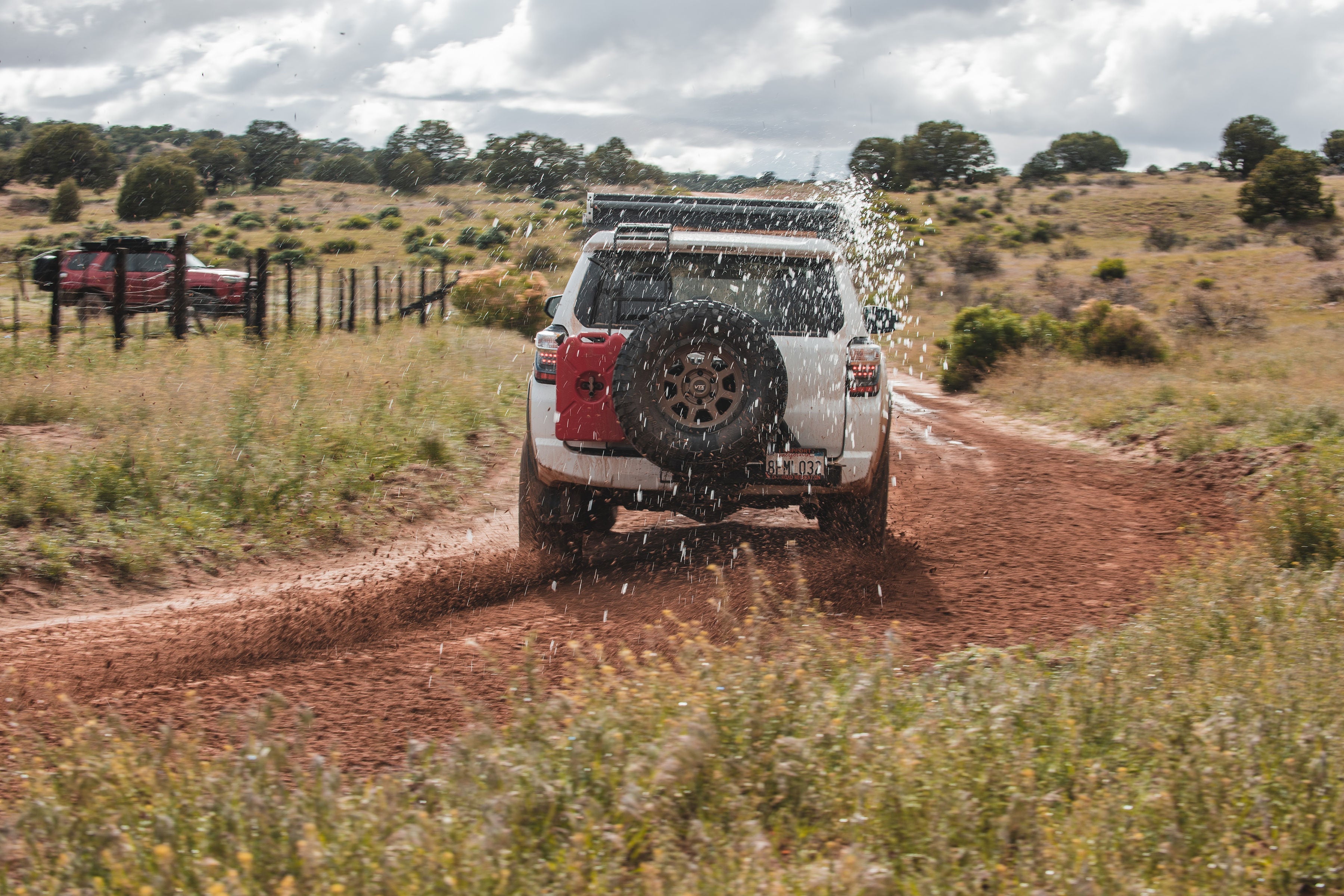 UltraSwing® Short-Fit Spare Tire Hitch Mount | RiGd Supply