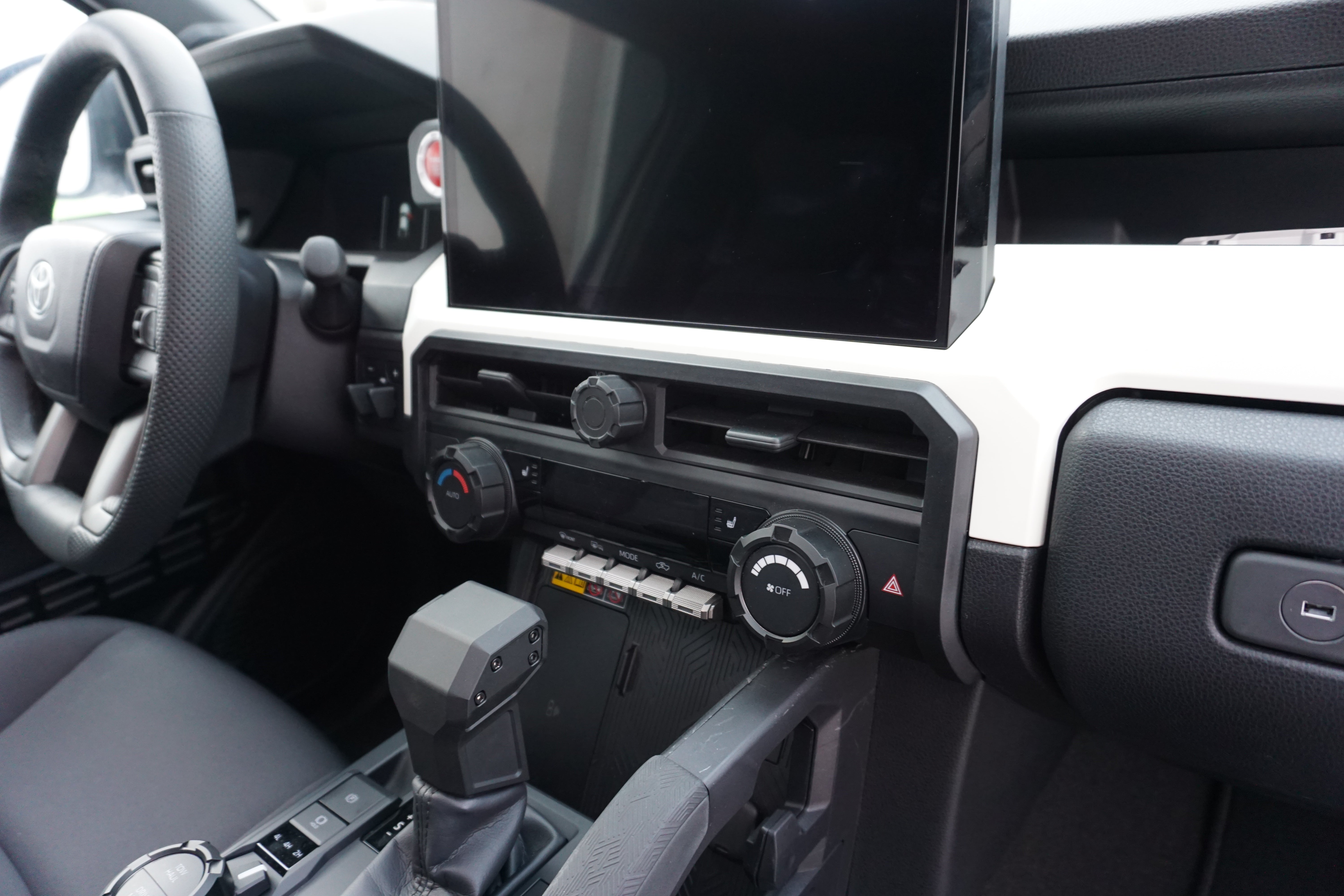 VENT TRIM (2024+ TACOMA / 2025+ 4RUNNER) - BLACK