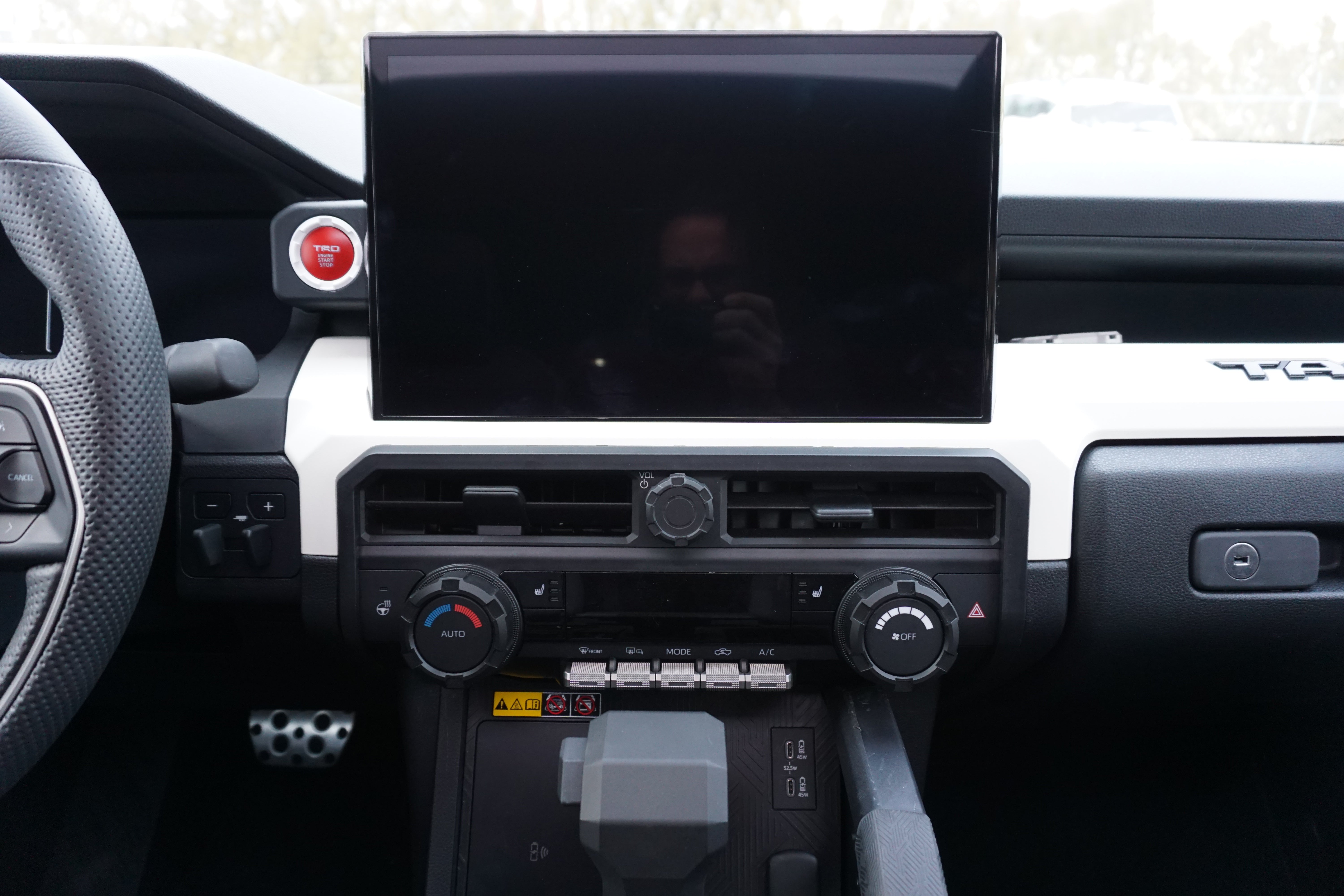 VENT TRIM (2024+ TACOMA / 2025+ 4RUNNER) - BLACK