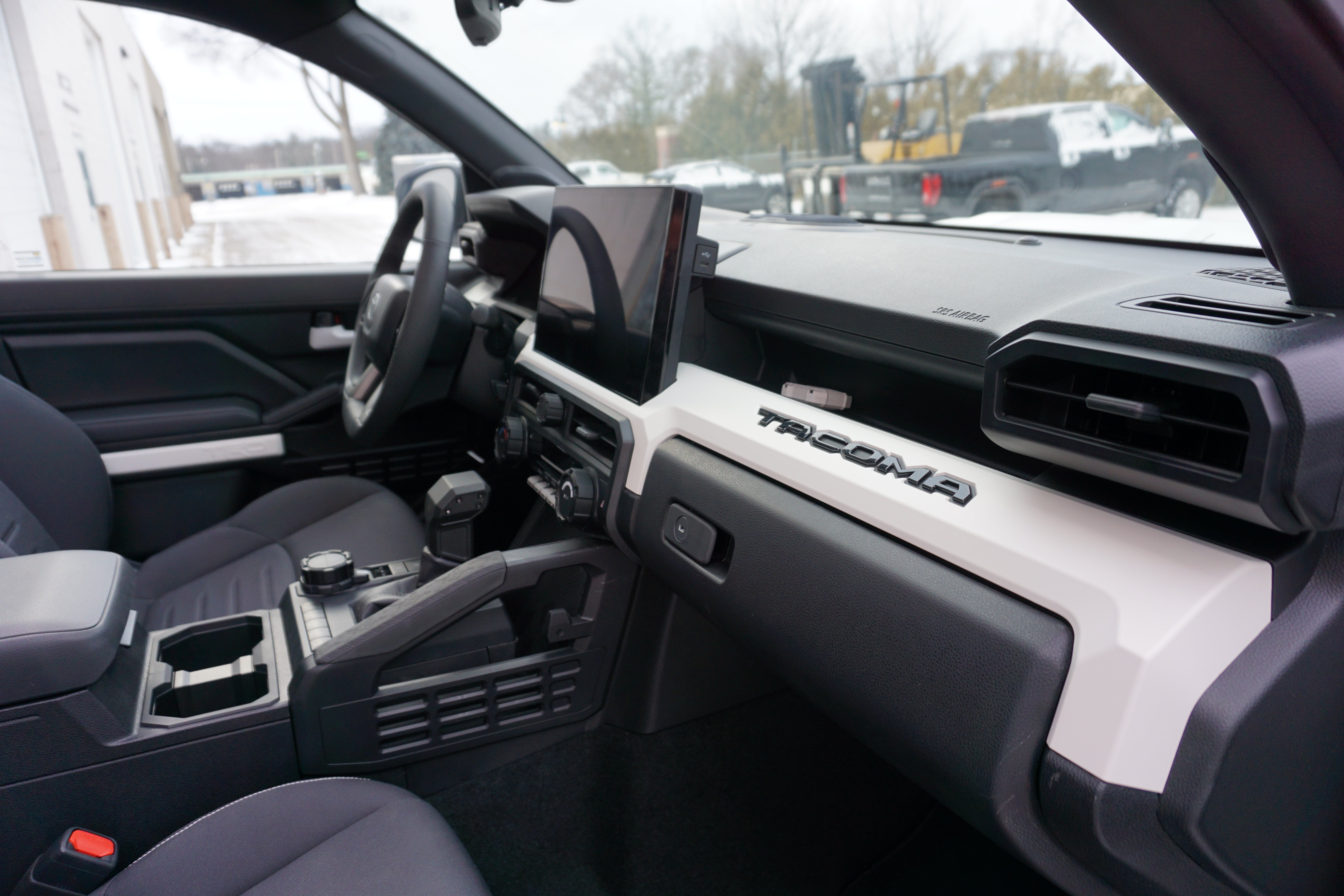 VENT TRIM (2024+ TACOMA / 2025+ 4RUNNER) - BLACK