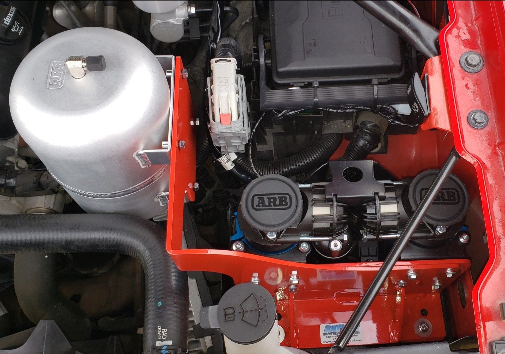 Bundle Pricing: ARB Mounting Bracket (ARBGM0718), ARB Tank Mounting Bracket (ARBGM0718TB), ARB Twin Air Compressor (CKMTA12), & ARB 1 Gallon Tank (171507) for GM Truck / SUV (2007-18)