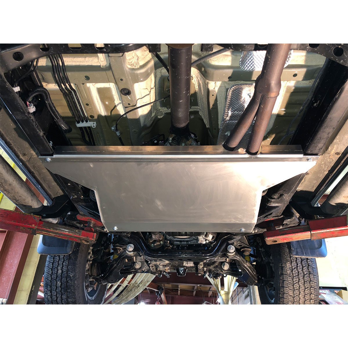 Rear Transfer Case Skid Plate (Steel) for Toyota Tacoma Gen 2 (2005-15)